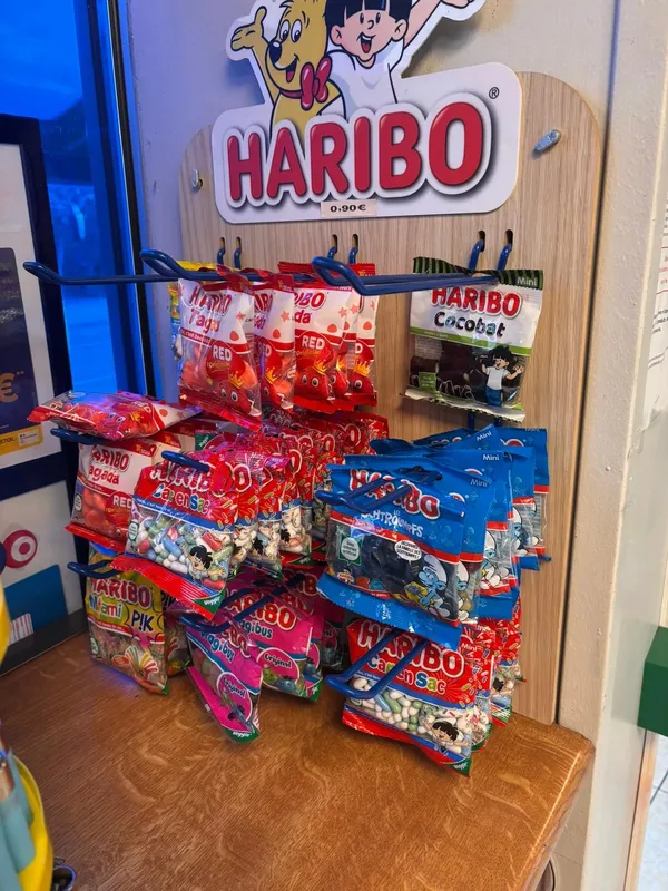 Présentoir de sachets de bonbons Haribo